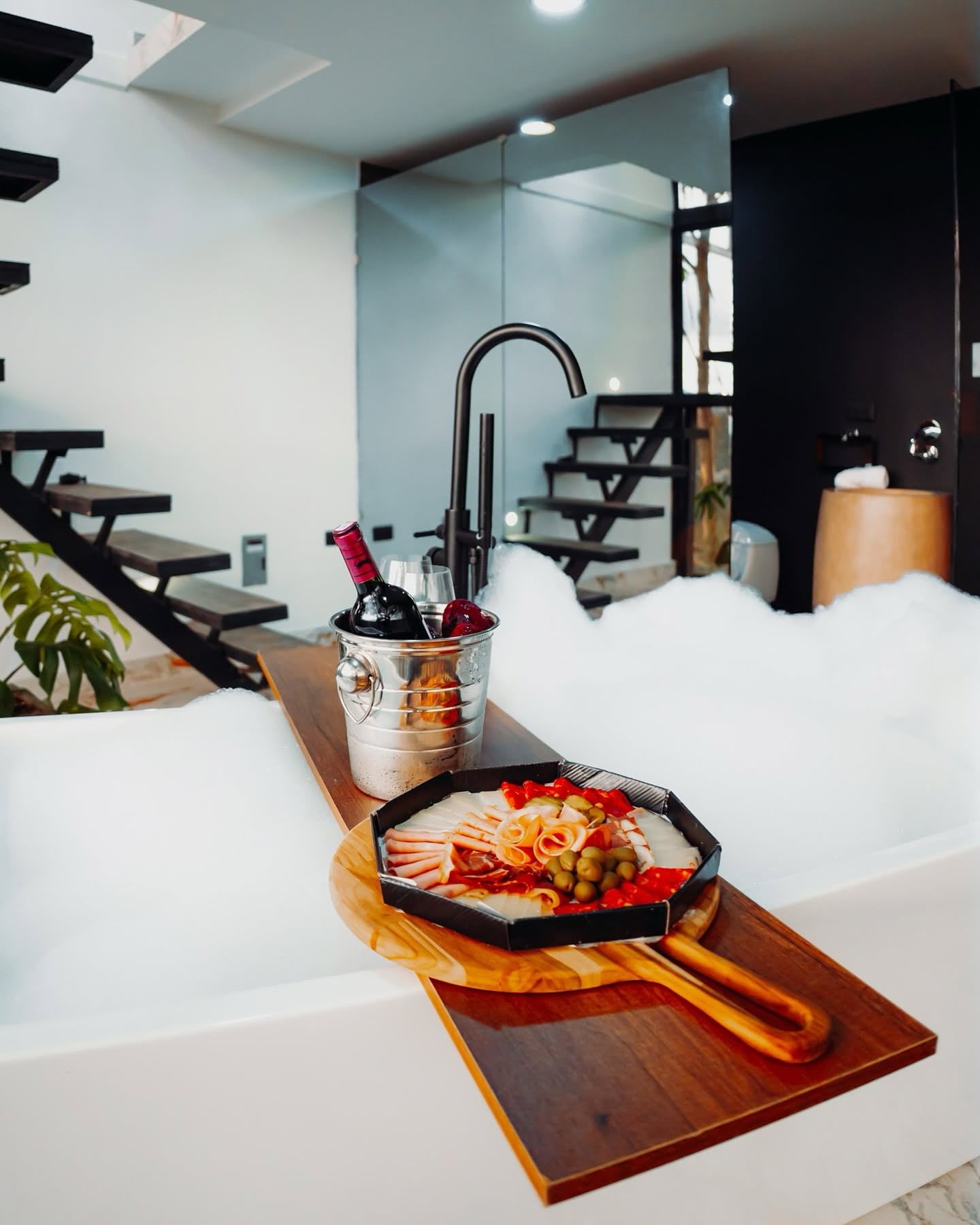 Jacuzzi